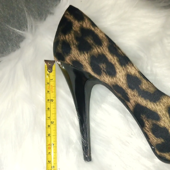Leopard Print Stiletto Heels - Picture 7 of 9